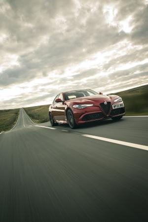 Alfa Romeo Giulia Quadrifoglio 2020 года  (UK)